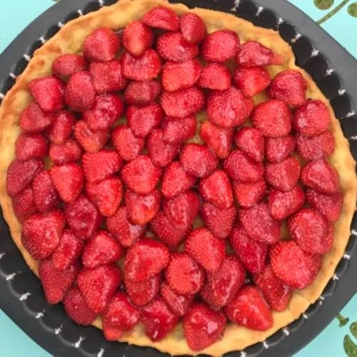 192751243_tarte-aux-fraises-legere-sans-creme