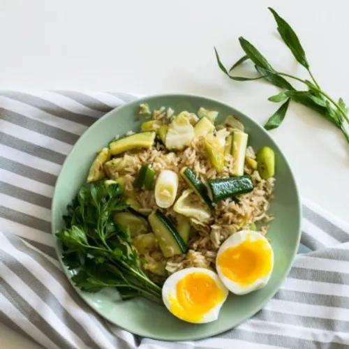 19461553_riz-complet-aux-courgettes-et-oeuf-mollet
