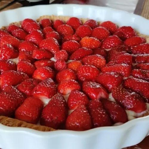 20791459_tarte-aux-fraises-avec-creme-patissiere
