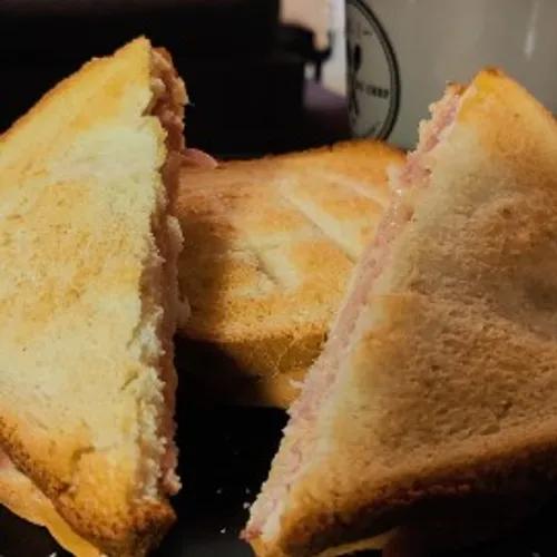 214112020-croque-monsieur-au-cheddar