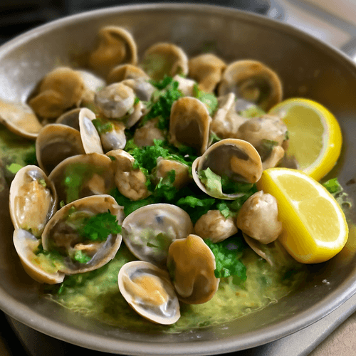 25205180-ameijoas-a-bulhao-pato-enhanced-clams-a-la-bulhao-pato