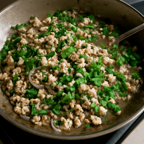 2526580-larb-au-poulet-salade-laotienne-en-pot