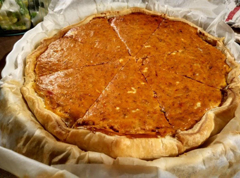 191731756_tarte-au-thon-et-a-la-tomate