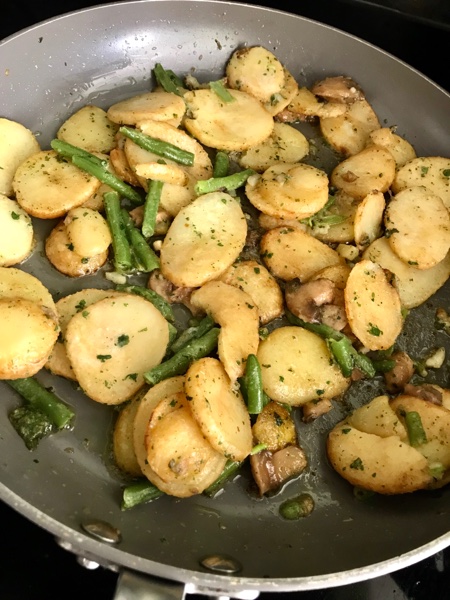 La recette des pommes de terre Sarladaises à la poêle