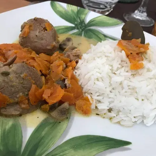 Sot l'y laisse de dinde aux champignons et aux carottes recipe