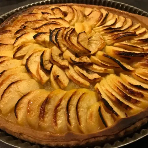 Tarte aux pommes avec pâte sablée maison