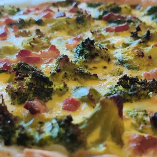 Quiche aux brocolis et aux lardons recipe