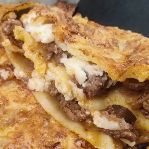 Lasagnes de viande de bœuf à la béchamel