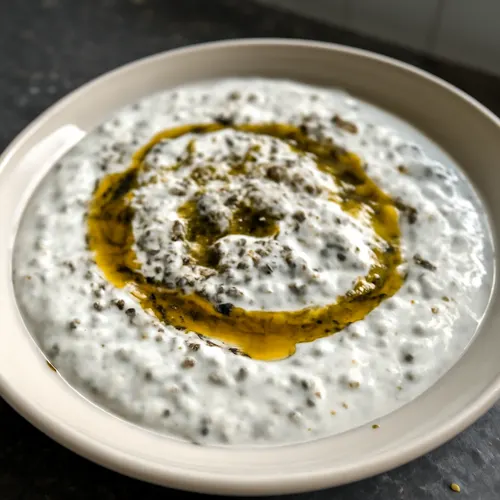 Sauce au Yaourt Turc avec Menthe et Ail